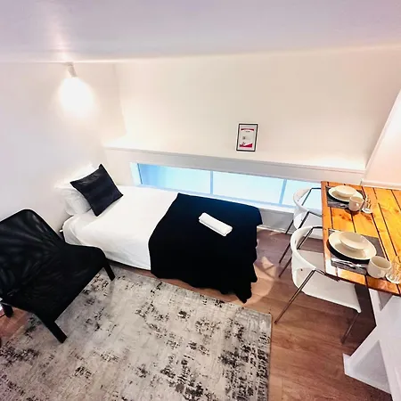 Flat, Location In Town * Lisbon