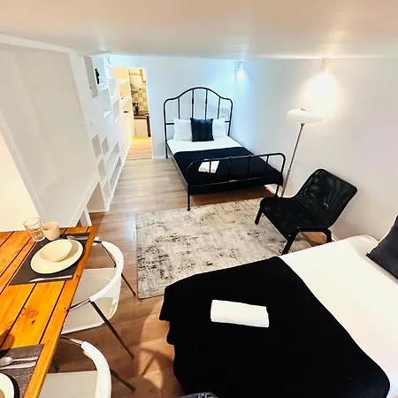 Flat, Location In Town * Lisbon