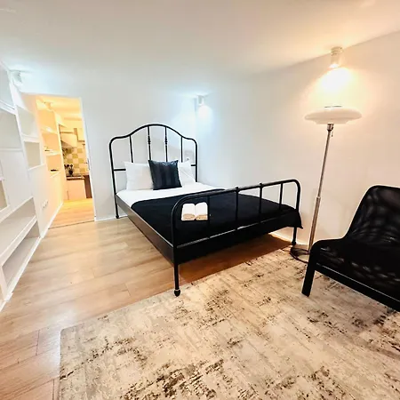 Flat, Location In Town Apartment Lisbon