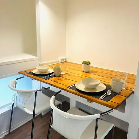 Apartment Flat, Location In Town Lisbon