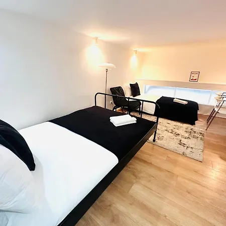Lejlighed Flat, Location In Town *