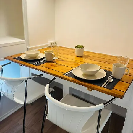 Flat, Location In Town Lejlighed *