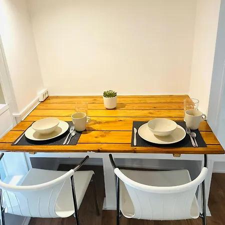 דירה Flat, Location In Town